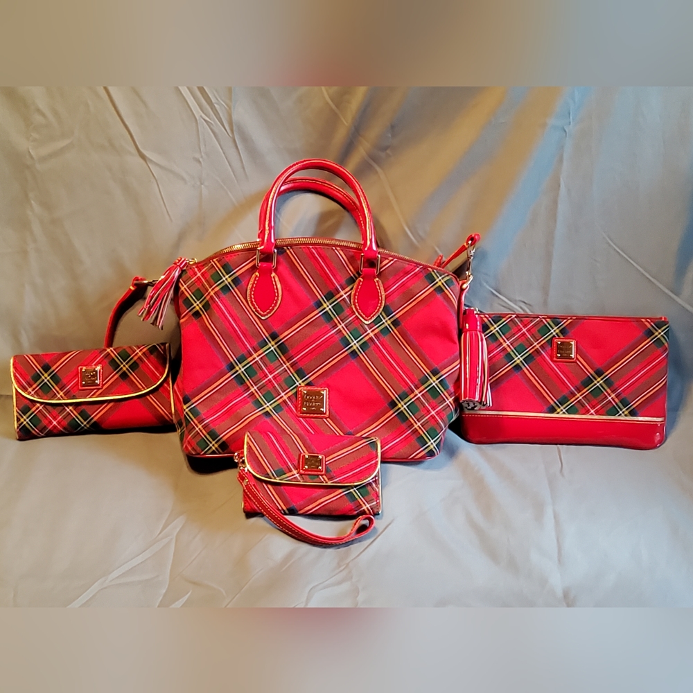 Dooney & Bourke Red Tartan Plaid Tote Wristlet Clutch Cosmetic Bag